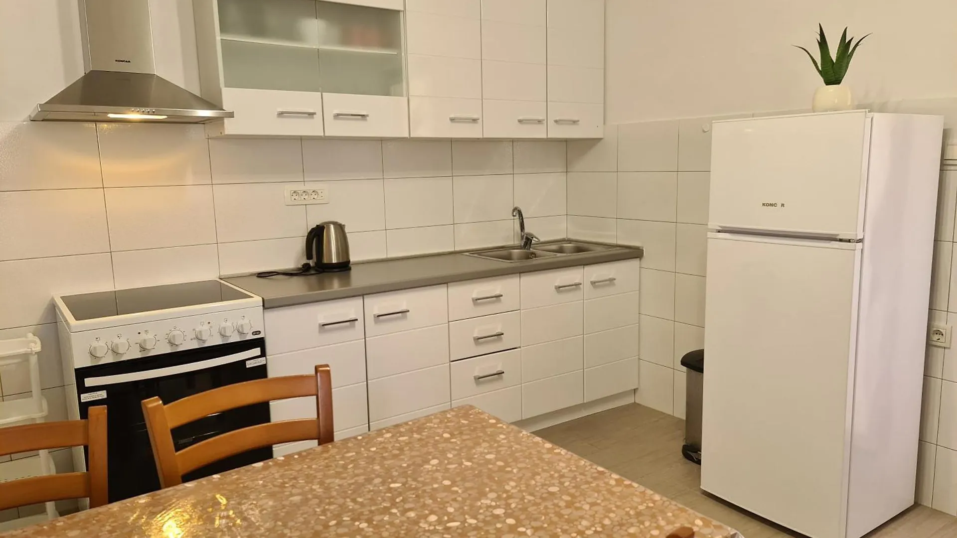 Apartment Celic With Terrace Biograd Na Moru