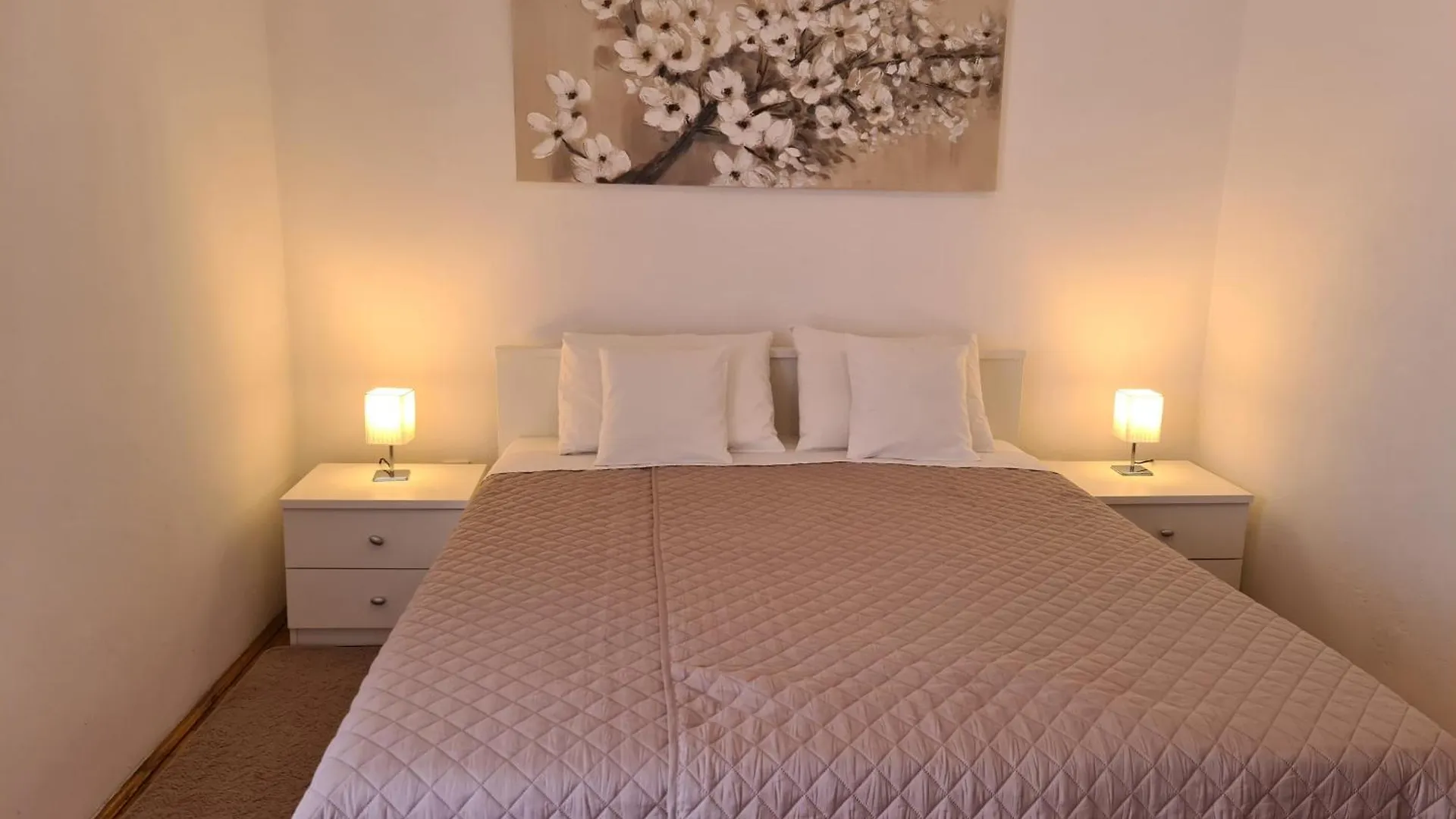 Apartment Celic With Terrace Biograd Na Moru