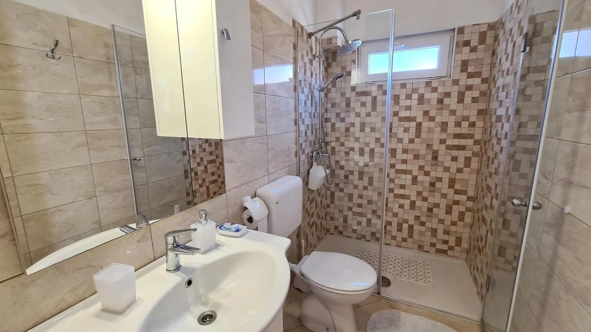 Apartment Celic With Terrace Biograd Na Moru