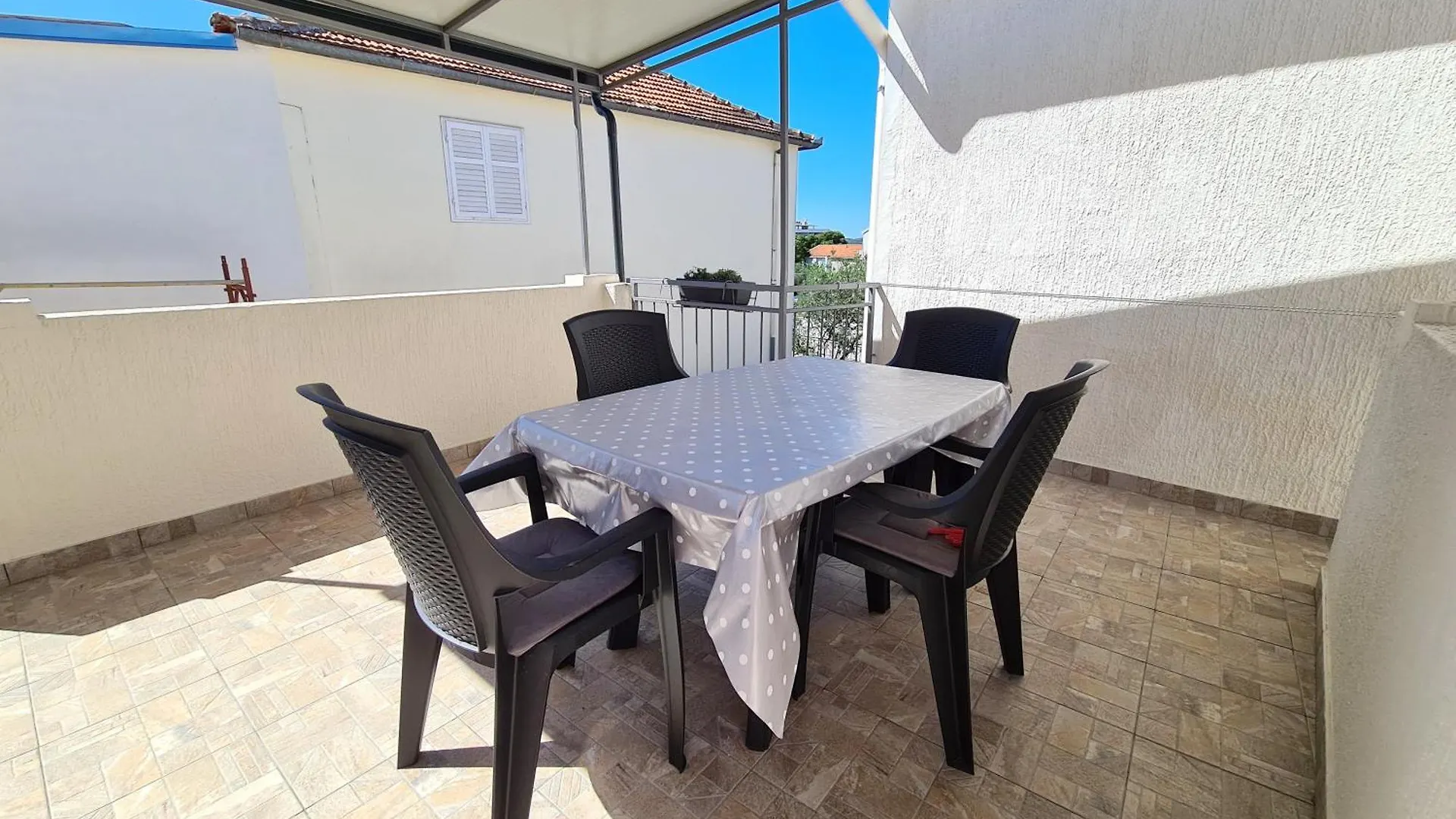 Apartment Celic With Terrace Biograd Na Moru